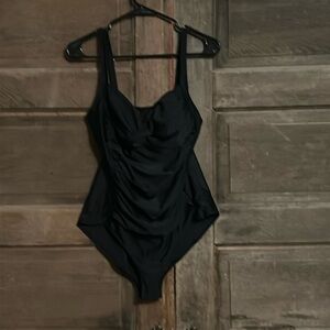 ADFOLF One‎ Piece Black Ruched swimsuit. Sz medium.